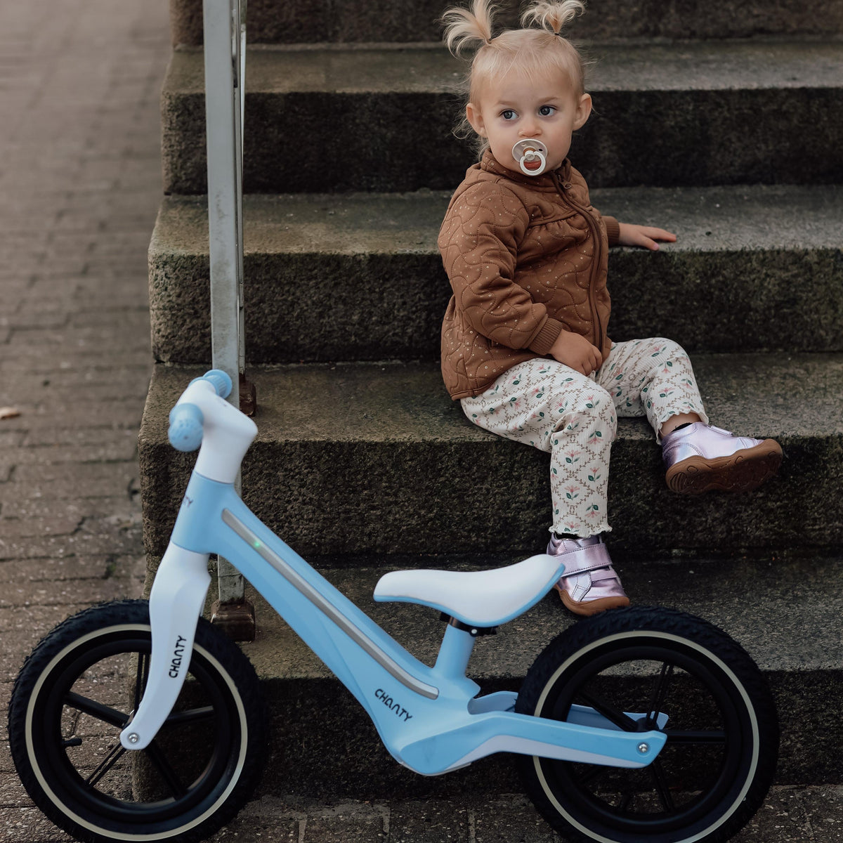 Chanty Go Blå Löpcykel | Med integrerat ljus